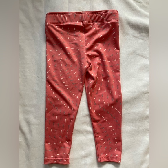 Nike Baby Leggings with Swoosh Logo 2T - Picture 2 of 5
